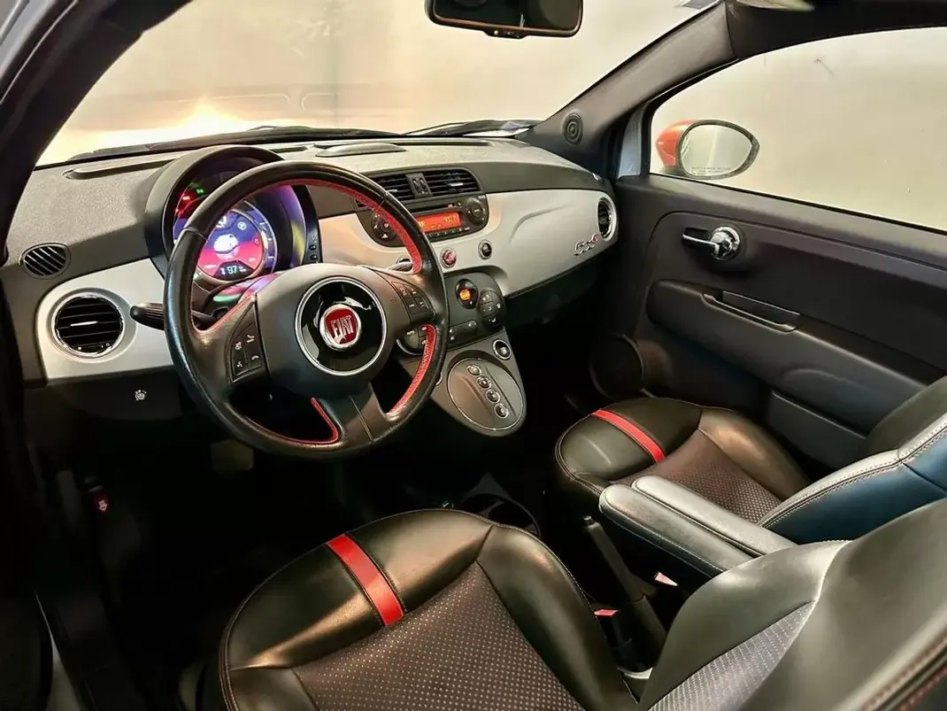 Fiat 500e 2015 - 10750 EUR, 89000 km - AUTO.MOTO.pt - 89000km - foto 4 de 26