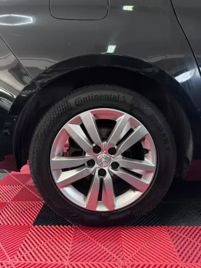 Peugeot 308 SW 2018 - 10900 EUR, 165000 km - AUTO.MOTO.pt - 165000km - foto 14 de 14