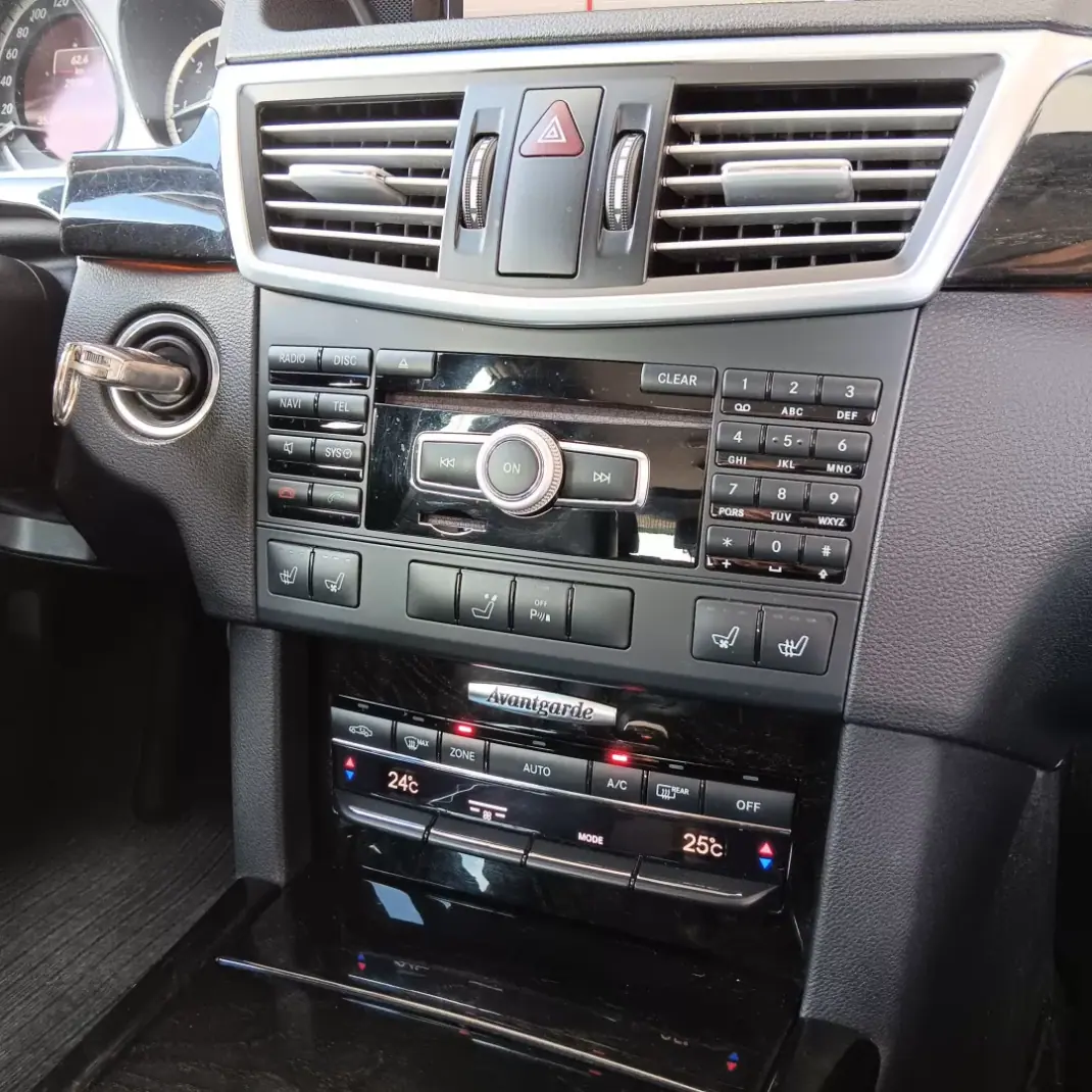 Mercedes-Benz E 300 2012 - 14500 EUR, 295499 km - 295499km - foto 29 de 29