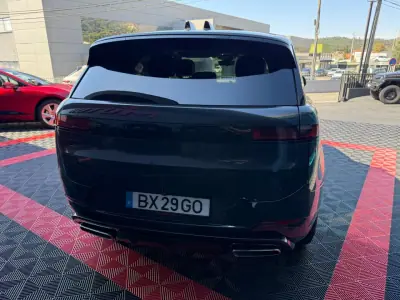 Land Rover Range Rover Sport 2025 - 136000 EUR, 4000 km - AUTO.MOTO.pt - 4000km - foto 5 de 12