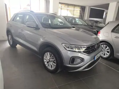Volkswagen T-Roc 2024 - 24990 EUR, 124830 km - AUTO.MOTO.pt - 124830km - foto 3 de 12