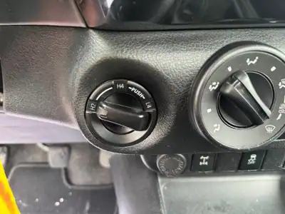 Toyota Hilux 2020 - 26900 EUR, 131655 km - AUTO.MOTO.pt - 131655km - foto 9 de 14