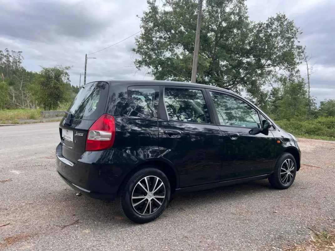 Honda Jazz 2003 - 4750 EUR, 263508 km - AUTO.MOTO.pt - 263508km - foto 11 de 29