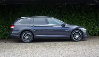 Volkswagen Passat Variant 2019 - 17900 EUR, 229000 km - AUTO.MOTO.pt - 229000km - foto 6 de 17