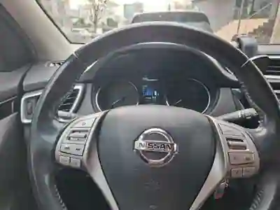 Nissan Qashqai 2016 - 18500 EUR, 77000 km - AUTO.MOTO.pt - 77000km - foto 7 de 12