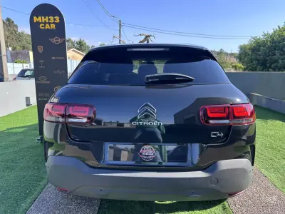 Citroën C4 Cactus 2018 - 11900 EUR, 180000 km - AUTO.MOTO.pt - 180000km - foto 10 de 47