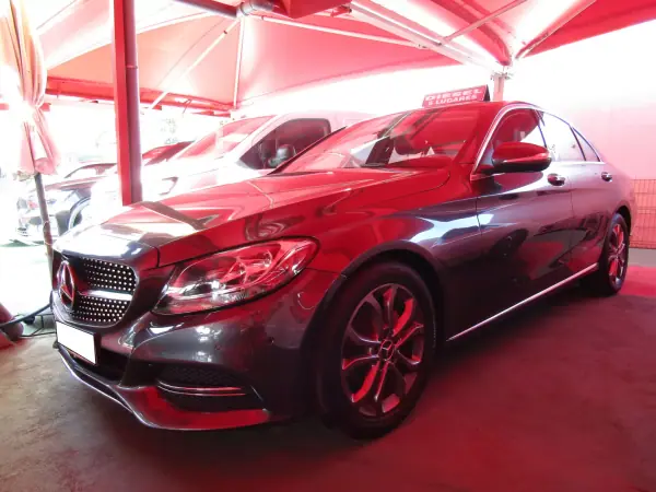 Mercedes-Benz C 200 D Avantgarde 2016 Diesel — 122 376 km Mercedes-Benz C 200 D Avantgarde 2016 Diesel