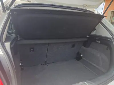 Volkswagen Polo 2014 - 8990 EUR, 127000 km - AUTO.MOTO.pt - 127000km - foto 12 de 16