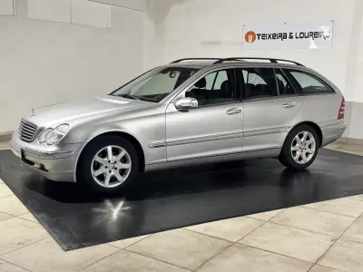 Mercedes-Benz C 180 2003 - 6900 EUR, 210000 km - AUTO.MOTO.pt - 210000km - foto 4 de 18