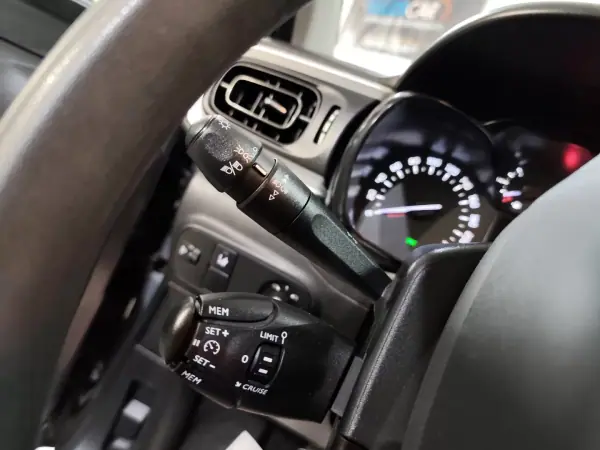 Citroën C3 2019 - 9750 EUR, 57000 km - AUTO.MOTO.pt - 57000km - foto 12 de 21