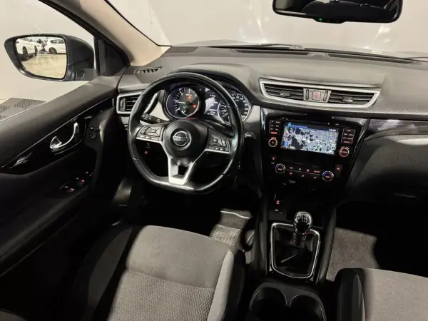 Nissan Qashqai 2019 - 18500 EUR, 131140 km - AUTO.MOTO.pt - 131140km - foto 4 de 48