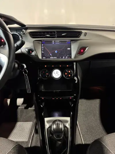 DS 3 CABRIO 2018 - 12900 EUR, 133595 km - 133595km - foto 14 de 39