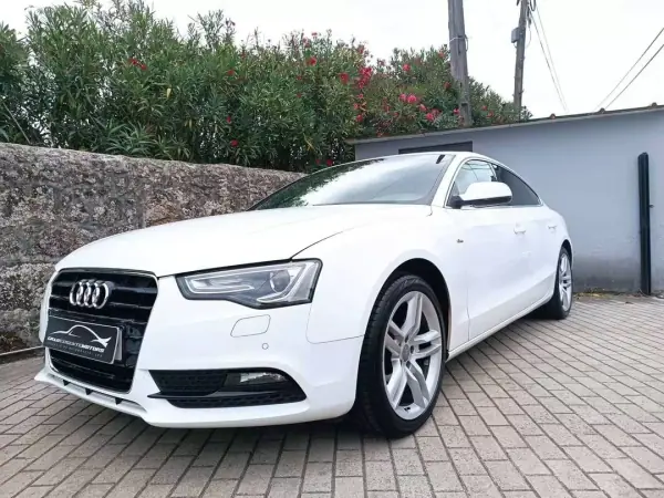 Audi A5 Sportback 2.0 TDI S-line 2012 Diesel — 240 000 km Audi A5 Sportback 2012
