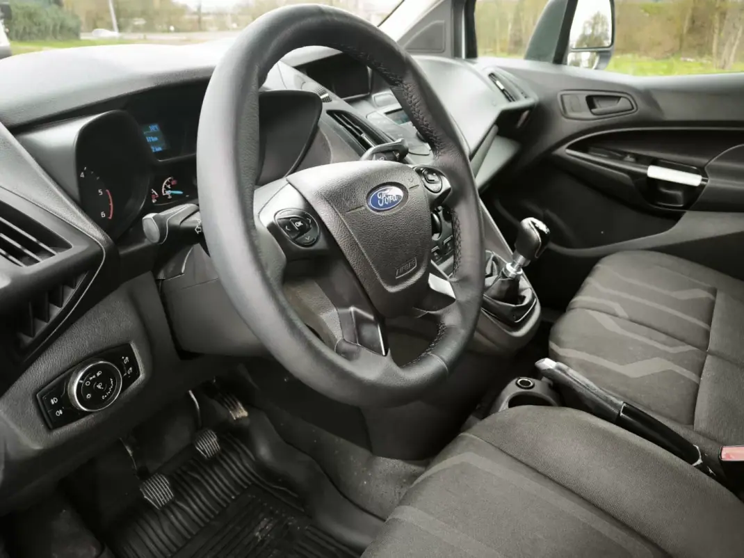 Ford 2016 - 9500 EUR, 167000 km - AUTO.MOTO.pt - 167000km - foto 4 de 9