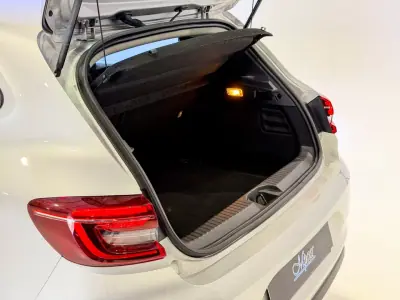 Renault Clio 2023 — foto 3 de 23