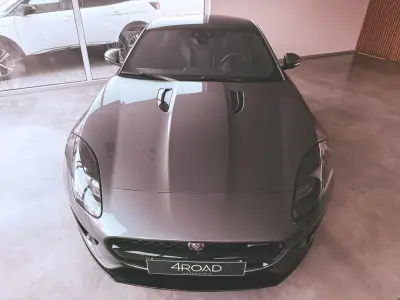 Jaguar F-Type 2018 - 46000 EUR, 64300 km - AUTO.MOTO.pt - 64300km - foto 33 de 135
