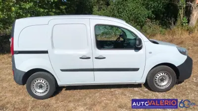 Renault Kangoo 2020 - 11950 EUR, 23421 km - AUTO.MOTO.pt - 23421km - foto 7 de 25