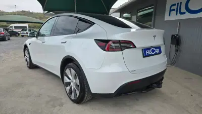 Tesla Model Y 2023 - 42500 EUR, 98648 km - foto 6 de 21