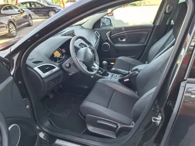 Renault Mégane Sport Tourer 2009 - 5450 EUR, 194163 km - 194163km - foto 31 de 32