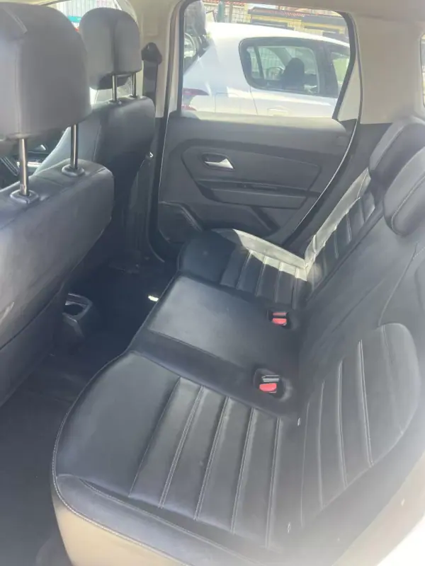 Dacia Duster 2019 - 13999 EUR, 240000 km - AUTO.MOTO.pt - 240000km - foto 7 de 7