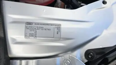 Audi TT Roadster 2007 - 14900 EUR, 151194 km - 151194km - foto 20 de 51