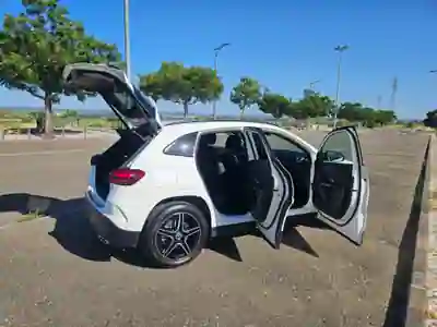 Mercedes-Benz GLA 250 2024 - 40000 EUR, 44350 km - AUTO.MOTO.pt - 44350km - foto 13 de 14