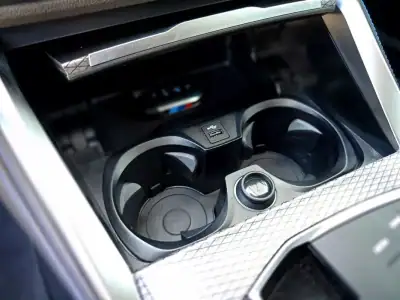 BMW 218 2022 - 39800 EUR, 22900 km - AUTO.MOTO.pt - 22900km - foto 27 de 34