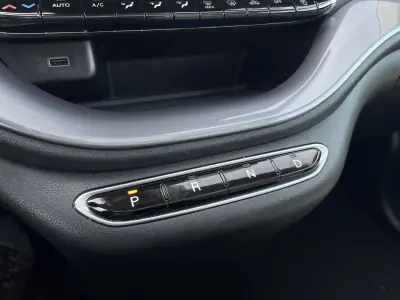 Fiat 500e 2022 - 17995 EUR, 18338 km - AUTO.MOTO.pt - 18338km - foto 43 de 45