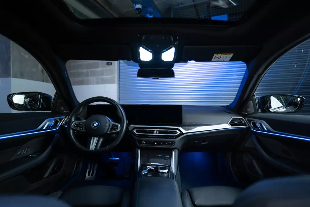 BMW i4 2023 - 43000 EUR, 33000 km - AUTO.MOTO.pt - 33000km - foto 19 de 25