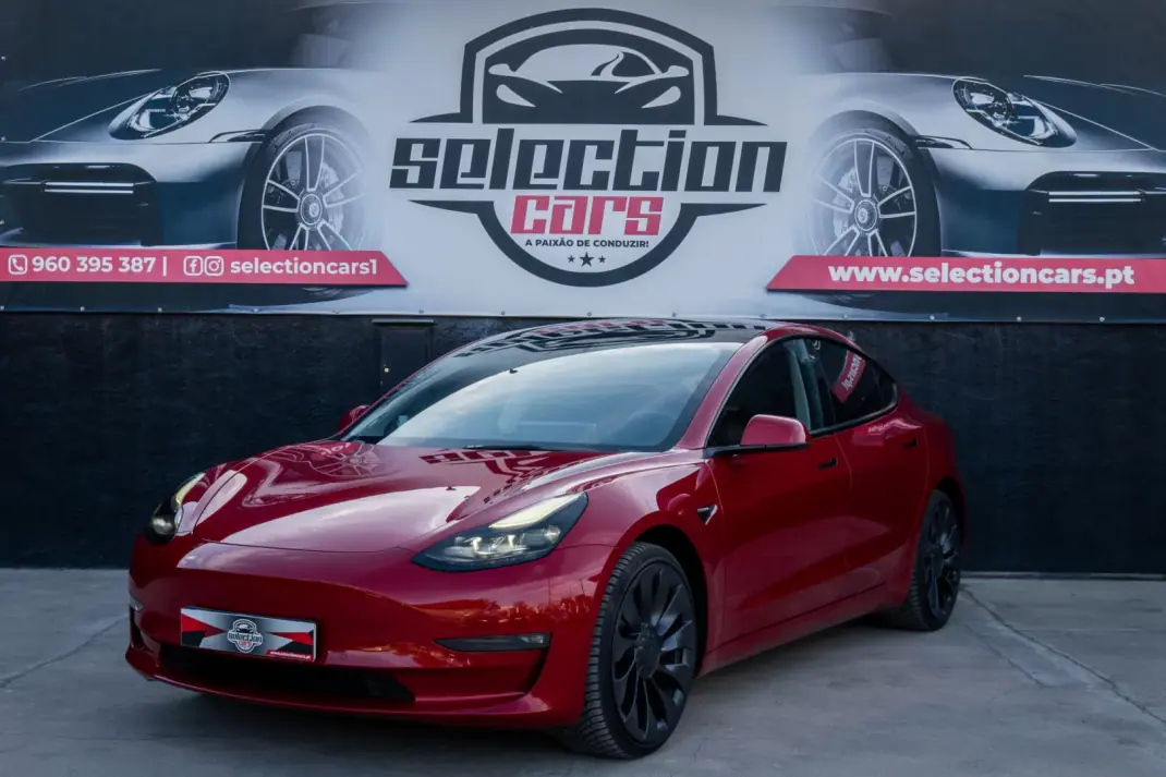 Tesla Model 3 2022 - 32900 EUR, 57000 km - AUTO.MOTO.pt - 57000km - foto 3 de 26
