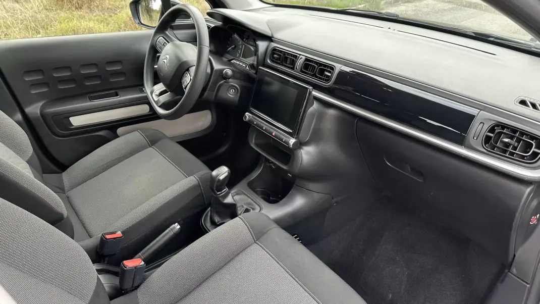 Citroën C3 2019 - 9900 EUR, 54000 km - AUTO.MOTO.pt - 54000km - foto 9 de 12