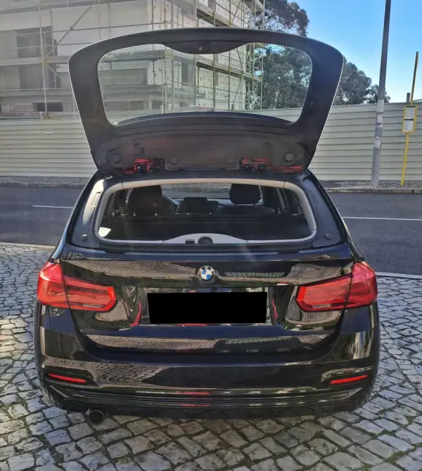 BMW 318 2018 - 17990 EUR, 125000 km - AUTO.MOTO.pt - 125000km - foto 6 de 25