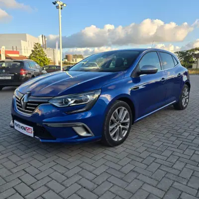 Renault Mégane 2016 - 12950 EUR, 114140 km - AUTO.MOTO.pt - 114140km - foto 1 de 42