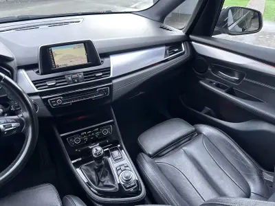 BMW 216 Active Tourer 2015 - 14900 EUR, 210000 km - AUTO.MOTO.pt - 210000km - foto 33 de 52
