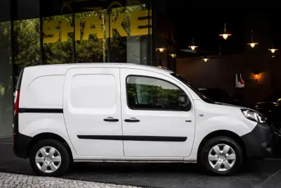 Renault Kangoo E-Tech 2020 - 9990 EUR, 57785 km - AUTO.MOTO.pt - 57785km - foto 5 de 28