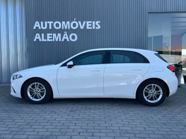 Mercedes-Benz A 180 2020 - 22500 EUR, 87198 km - 87198km - foto 4 de 19