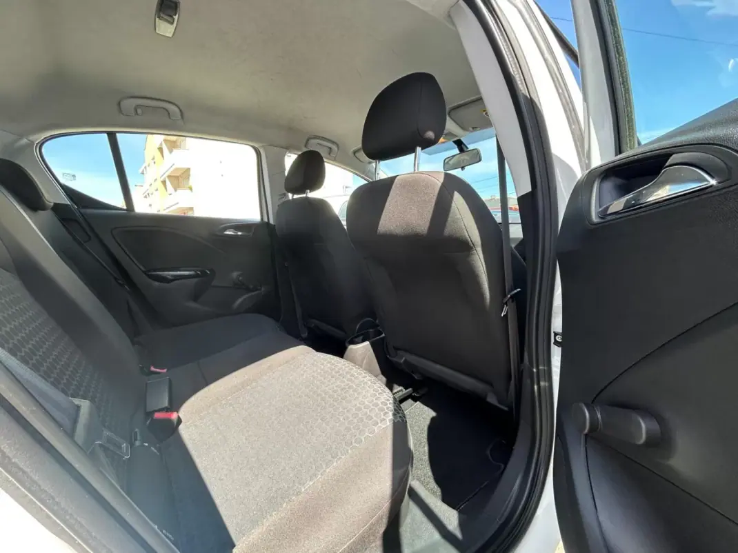 Opel Corsa 2015 - 10950 EUR, 112127 km - AUTO.MOTO.pt - 112127km - foto 19 de 20