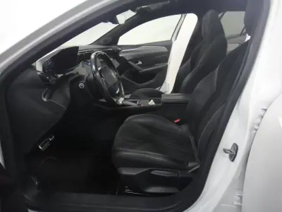 Peugeot 308 2022 - 22750 EUR, 97000 km - AUTO.MOTO.pt - 97000km - foto 12 de 33