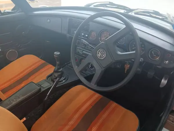 MG Cyberster 1979 - 16500 EUR, 76000 km - 76000km - foto 5 de 15