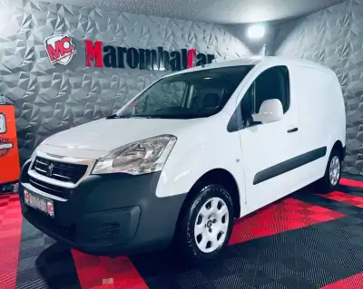Peugeot e-Partner 2017 - 10990 EUR, 23174 km - AUTO.MOTO.pt - 23174km - foto 7 de 27