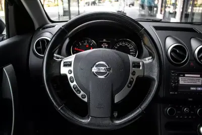Nissan Qashqai 2013 - 9750 EUR, 168793 km - AUTO.MOTO.pt - 168793km - foto 13 de 32