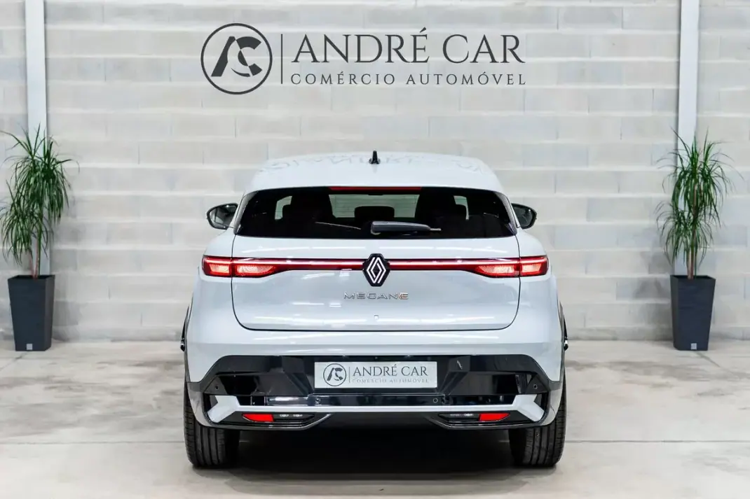Renault Mégane E-Tech 2023 - 26950 EUR, 41550 km - 41550km - foto 8 de 50