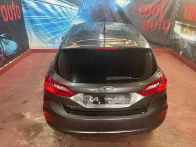 Ford Fiesta 2021 - 13999 EUR, 80000 km - AUTO.MOTO.pt - 80000km - foto 14 de 46