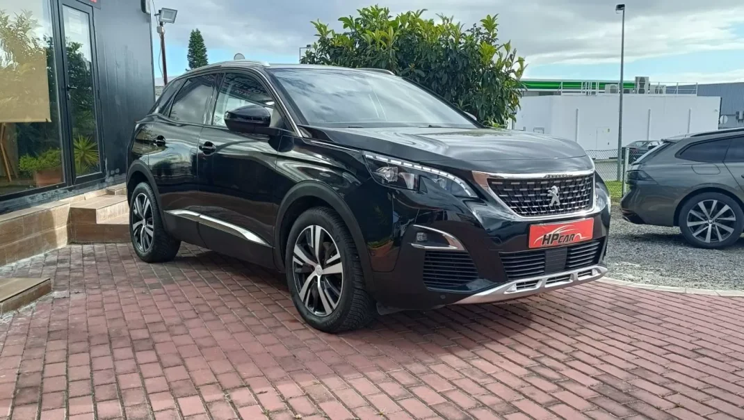 Peugeot 3008 2018 - 20990 EUR, 105000 km - AUTO.MOTO.pt - 105000km - foto 28 de 47