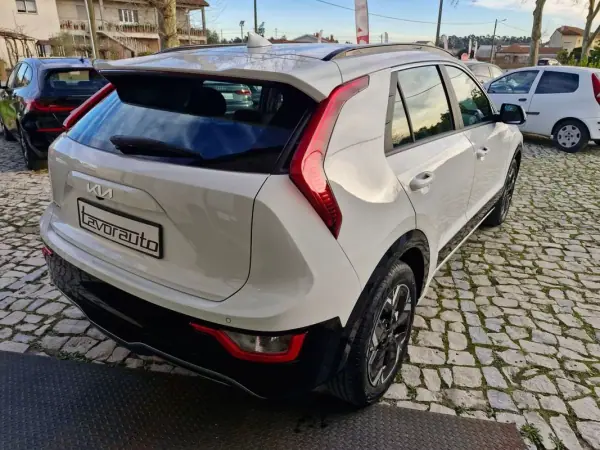 Kia Niro EV 2024 - 33500 EUR, 1700 km - AUTO.MOTO.pt - 1700km - foto 3 de 48