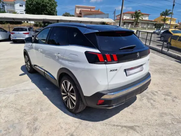 Peugeot 3008 2020 - 30499 EUR, 65405 km - AUTO.MOTO.pt - 65405km - foto 10 de 63