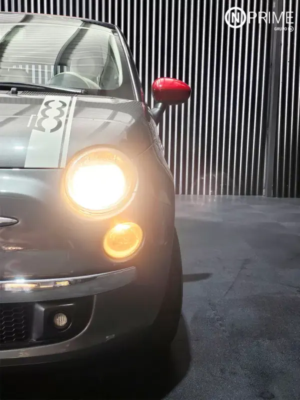 Fiat 500C 2011 - 7999 EUR, 190000 km - AUTO.MOTO.pt - 190000km - foto 7 de 22