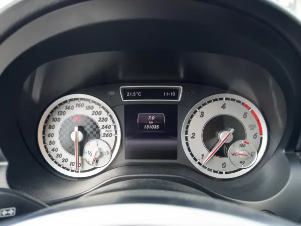 Mercedes-Benz A 180 2015 - 16990 EUR, 131000 km - AUTO.MOTO.pt - 131000km - foto 20 de 35