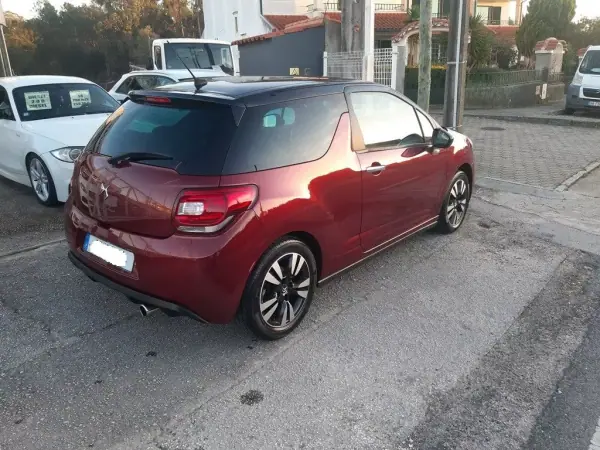 Citroën DS3 2010 - 8900 EUR, 175200 km - AUTO.MOTO.pt - 175200km - foto 31 de 47