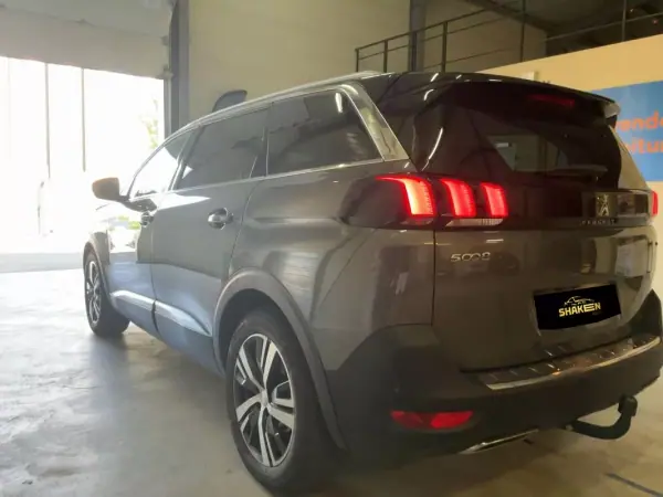 Peugeot 5008 2019 - 18750 EUR, 129646 km - 129646km - foto 5 de 13
